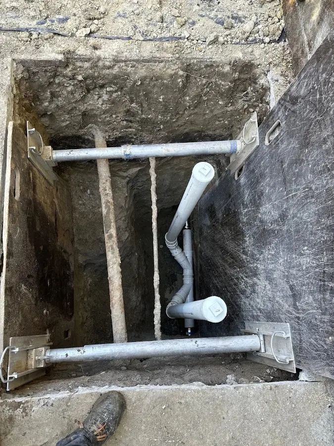 Experienced plumber completing Gas Line Repair work in Longmeadow
